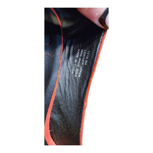 Kelsi Dagger Red Round Toe Gold Back Studded Pumps Size 8 Holiday shoes heels - Picture 6 of 8